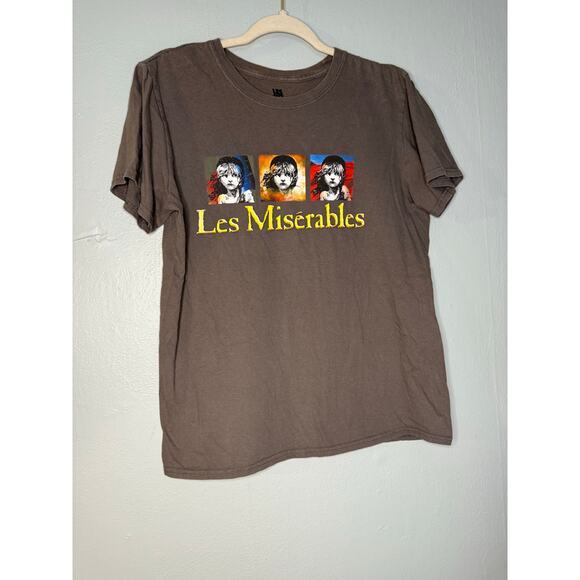 Les Miserables graphic t-shirt - Picture 1 of 5